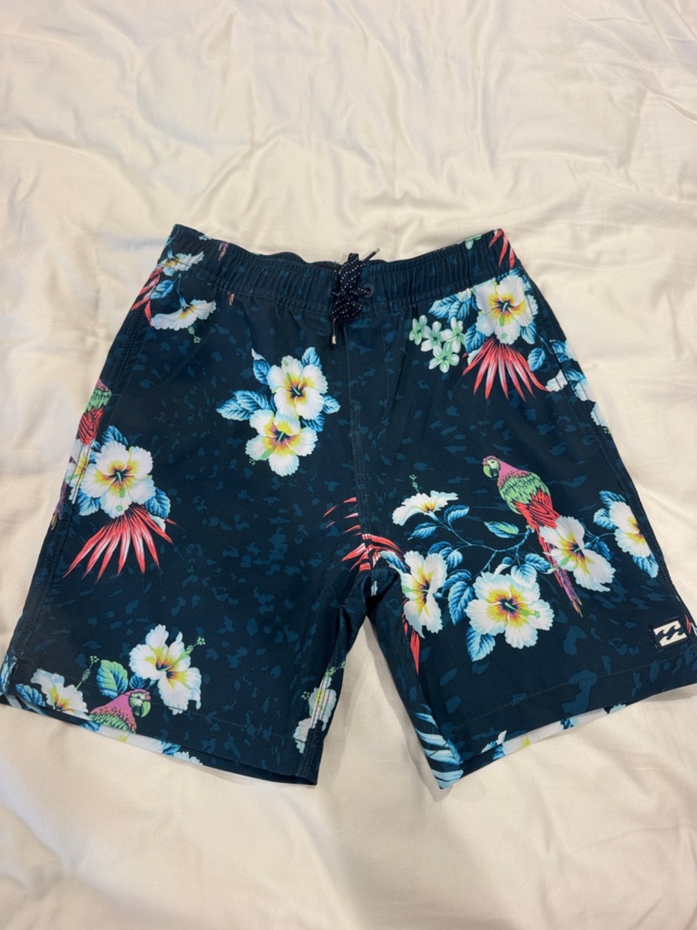 Billabong Navy Floral Parrot Board Shorts kids no tag never worn